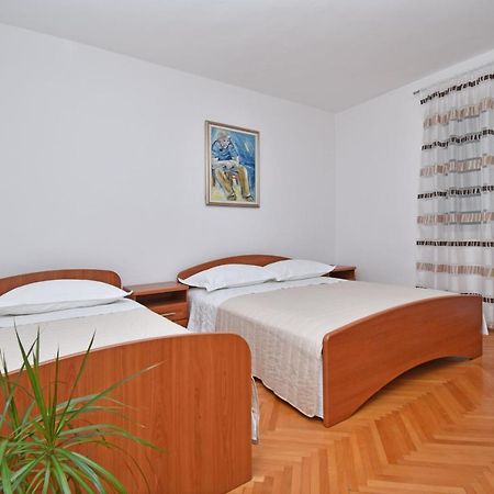 Rooms Borka Tučepi Exteriör bild
