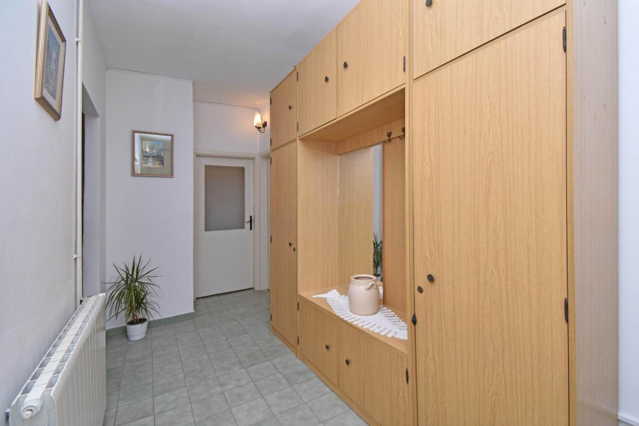 Rooms Borka Tučepi Exteriör bild