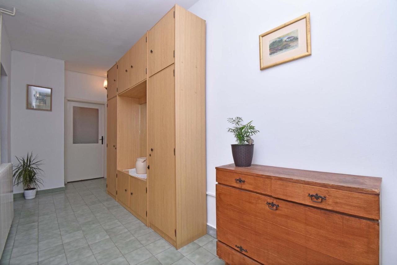 Rooms Borka Tučepi Exteriör bild